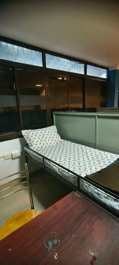 Kvm Rooms And Dormitory Kochi 0*,